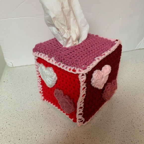Valentines Pink Tissue Box Cover Cozy New Handmade Crochet - Picture 3 of 10